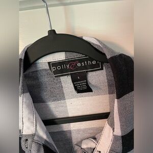 Plaid quarter sleeve button down